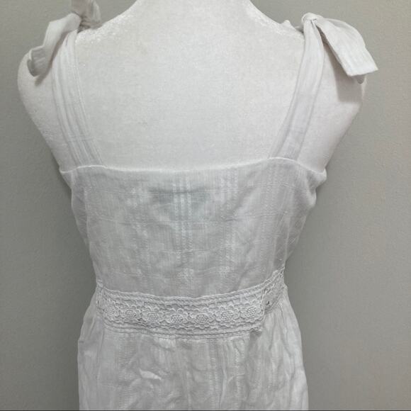 cupcakes & cashmere White Lacey Sundress NWT New size 2 - Picture 3 of 10